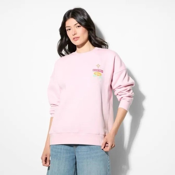 Wild Fable Women's Oversized Graphic Pullover Sweatshirt, M - Light Pink - Picture 2 of 14